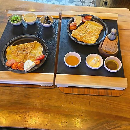 Cozy Elegance Above Korca公寓 外观 照片