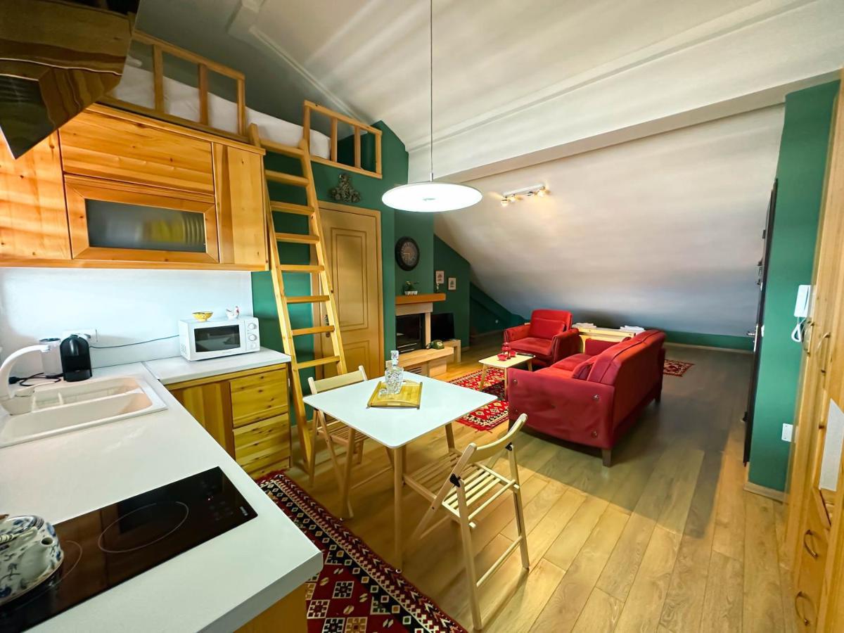 Cozy Elegance Above Korca公寓 外观 照片