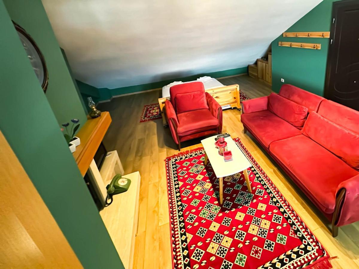 Cozy Elegance Above Korca公寓 外观 照片